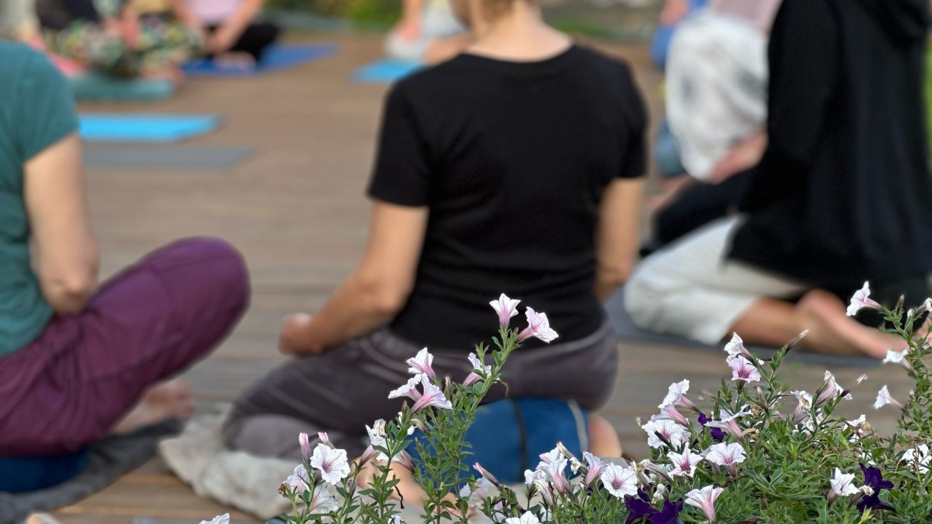 ŚWIADOMOŚĆ ZAMIAST ILUZJI. O PRAWDZIWYCH SKUTKACH MEDYTACJI